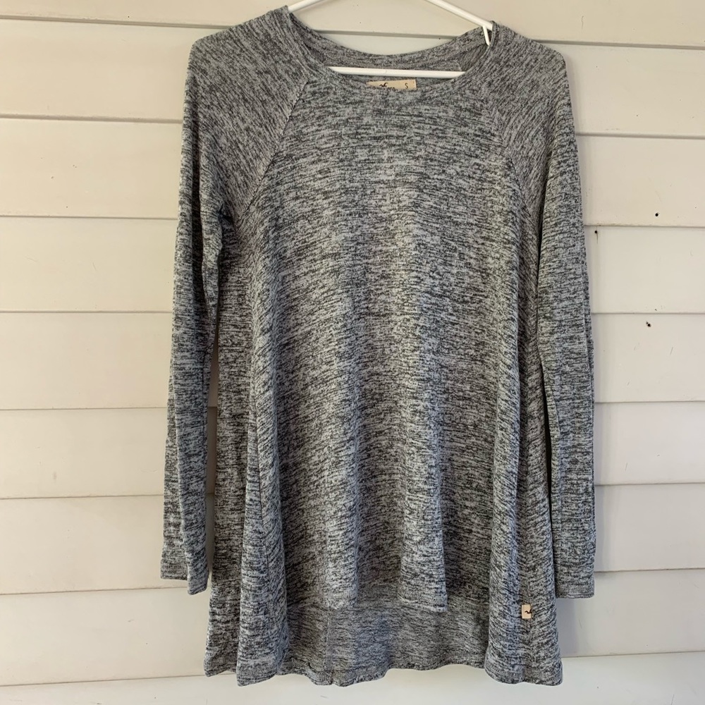 Long sleeve grey hollister shirt